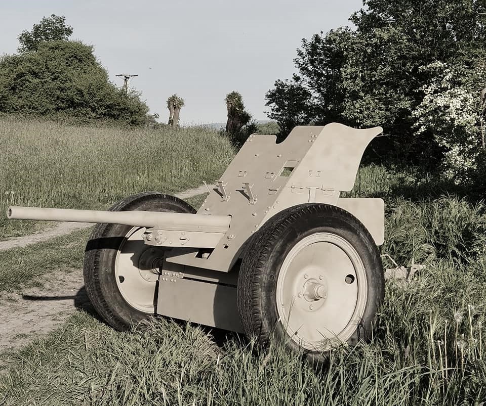 Wema-Filmrequisiten-Panzerabwehrkanone (2)